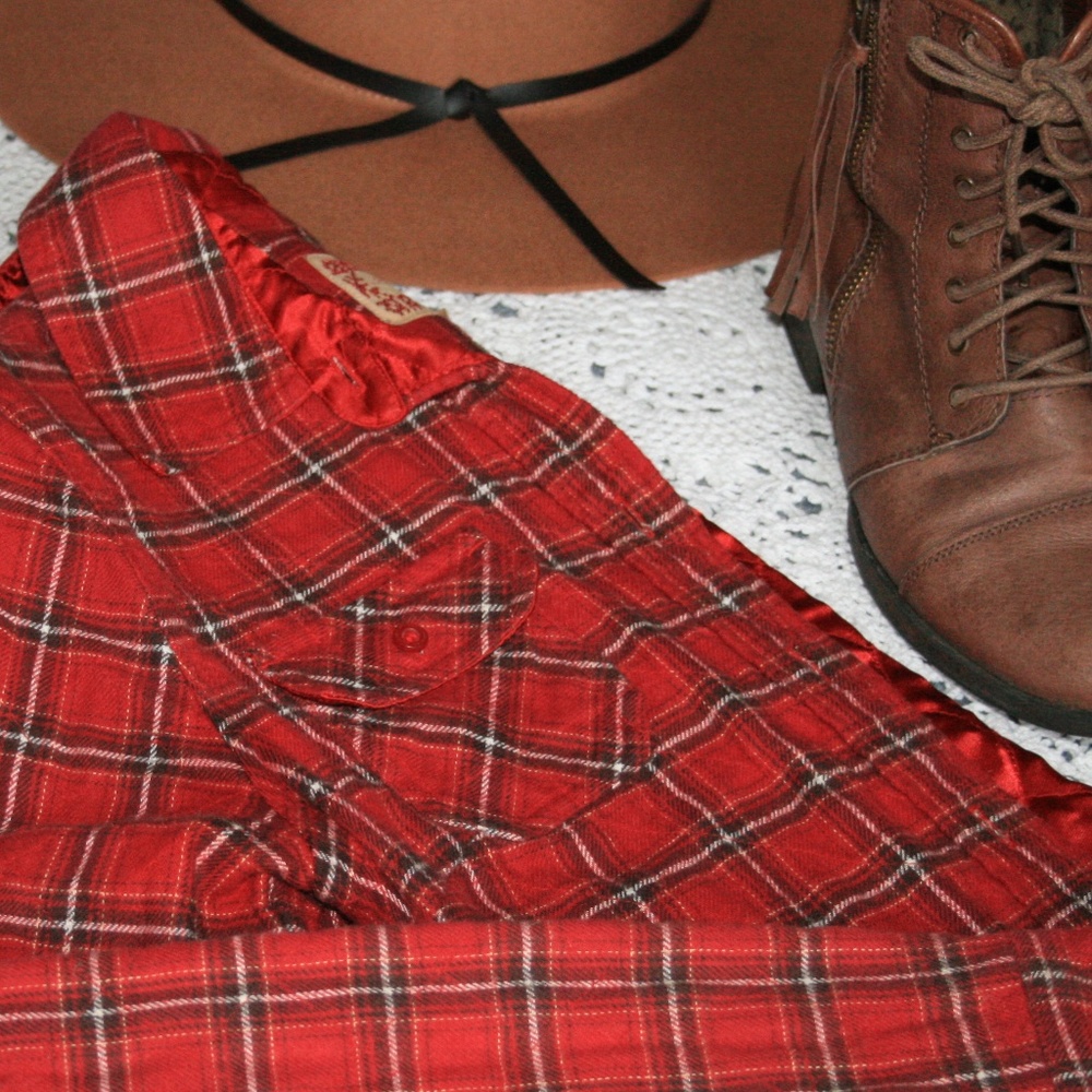 Red Plaid Women's Jacket & Coat - Classic Flannel Style